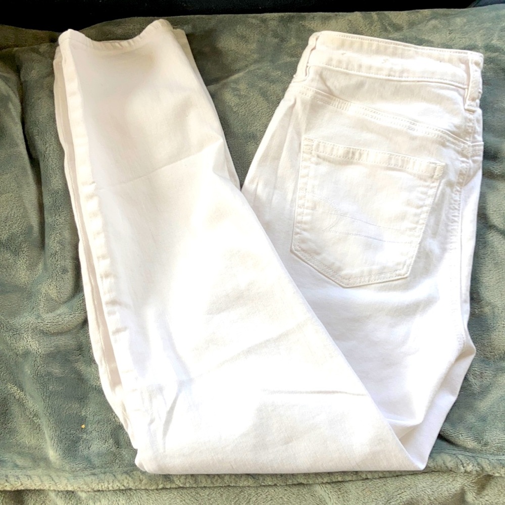 American eagle mom jeans